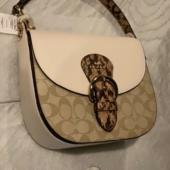 New with tag COACH shoulder bag and crossbody chalk gold light khaki signature - Picture 1 of 8